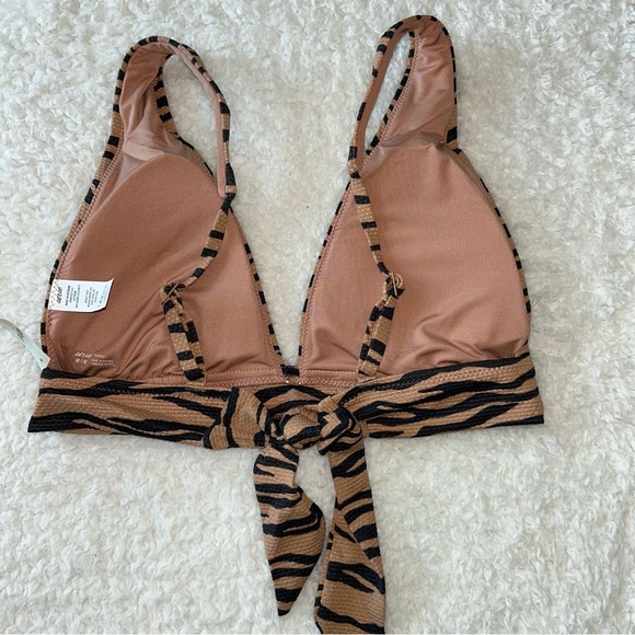 Aerie Zebra Triangle Bikini Top Medium NWT - Picture 3 of 4